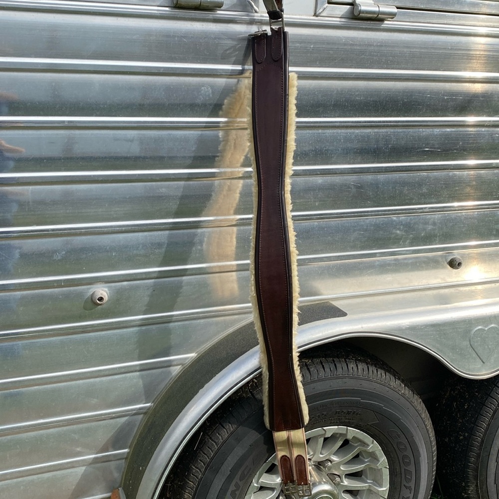 Leather Girth with Sheepskin, 46”